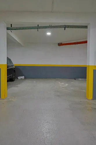 Attraktive 86 m² Wohnung in Dobrota – Große Terrasse, Meerblick, Garage & Abstellraum